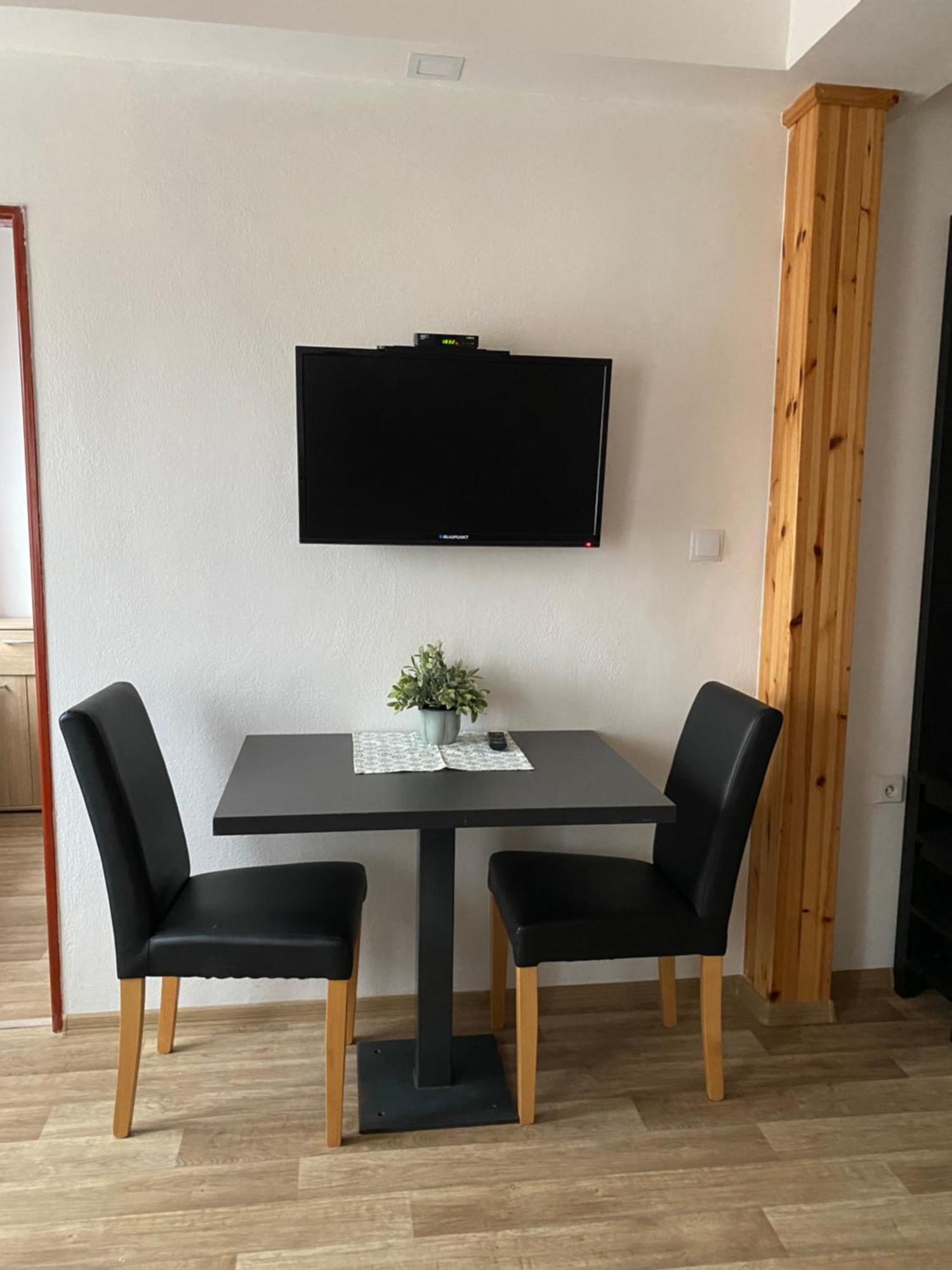 Lipno Wave Hotell Černá v Pošumaví Exteriör bild
